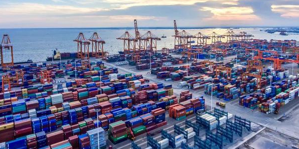 ����˹�˾����Щ